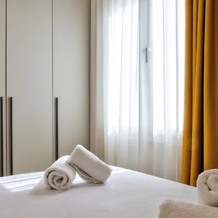 Casa Spianada, Old Town * Corfu (city)